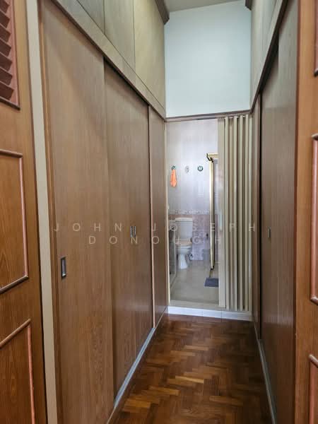 Fulton Hill Terraced House For Sale at S$ 5,850,000 | PropertyGuru Singapore - Corridor