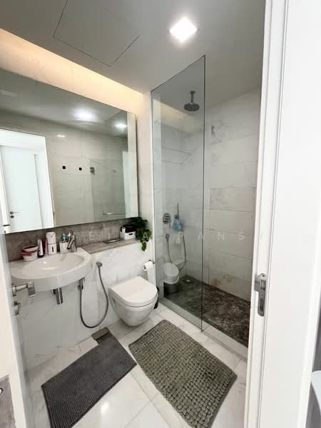 Reflections at Keppel Bay, 1 Keppel Bay View, 3 Bedrooms, 1,012 sqft, Condominium For Rent, by Sheila Pansy, 500093306 - Bathroom - PropertyGuru.com.sg