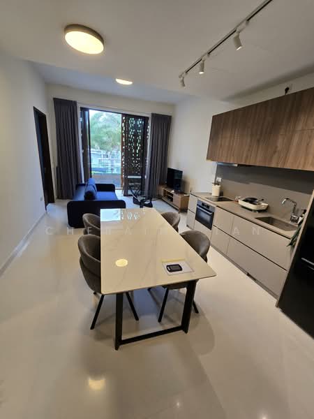 Parksuites, 18 Holland Grove Road, 2 Bedrooms, 807 sqft, Condominium For Rent, by Cheraine Tan, 500093312 - Living Room - PropertyGuru.com.sg