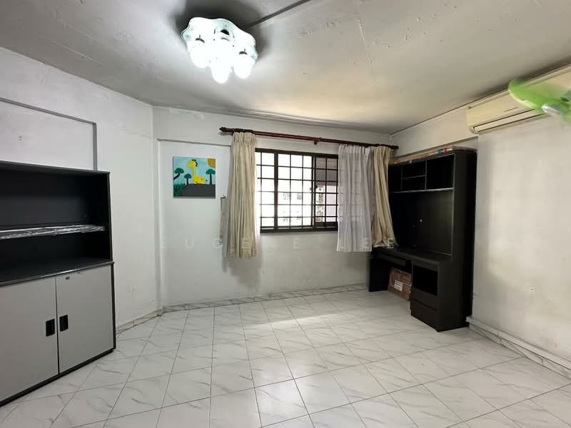 161 Yishun Street 11 HDB Flat For Sale at S$ 599,999 | PropertyGuru Singapore - Living Room