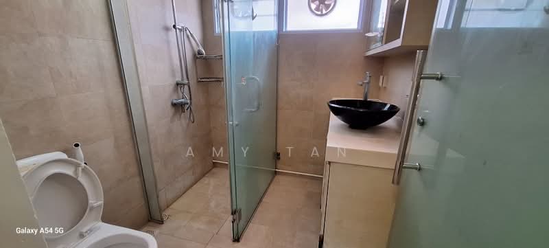 535 Serangoon North Avenue 4, 535 Serangoon North Avenue 4, 4 Bedrooms, 1,603 sqft, HDB Flat For Rent, by Amy Tan, 500093325 - Bathroom - PropertyGuru.com.sg