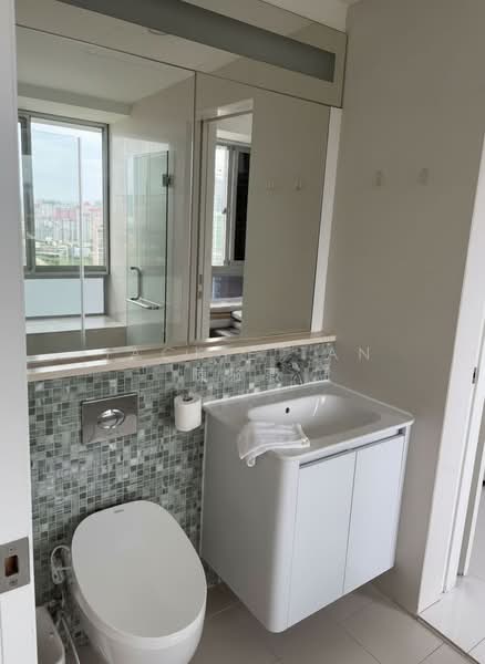The Mercury Condominium For Sale at S$ 1,480,000 | PropertyGuru Singapore - Bathroom