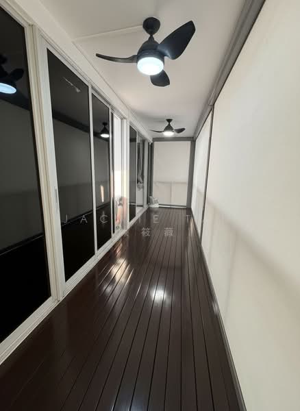 The Mercury Condominium For Sale at S$ 1,480,000 | PropertyGuru Singapore - Balcony