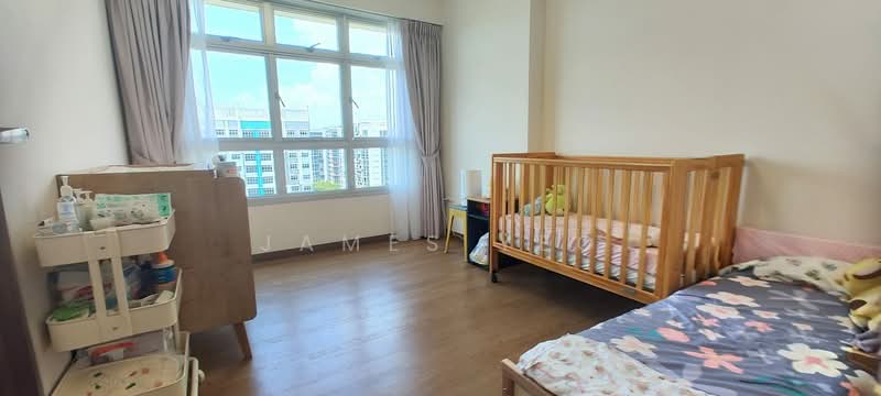 875B Tampines Street 86 HDB Flat For Sale at S$ 970,000 | PropertyGuru Singapore - Bedroom