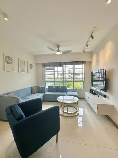 227A Ang Mo Kio Street 23 HDB Flat For Sale at S$ 1,000,000 | PropertyGuru Singapore - Living Room