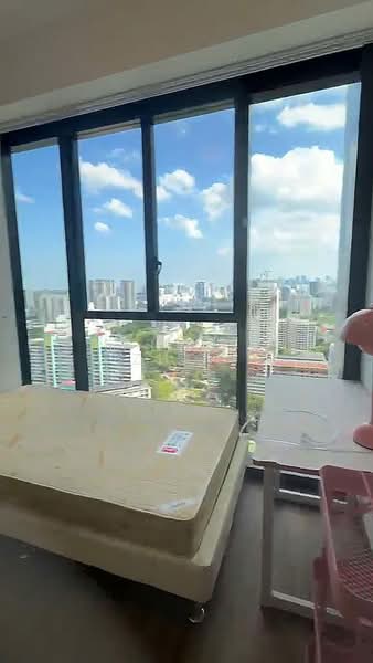 Gem Residences Condominium For Sale at S$ 1,500,000 | PropertyGuru Singapore - Bedroom