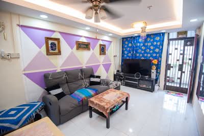 For Sale - 678 Hougang Avenue 8