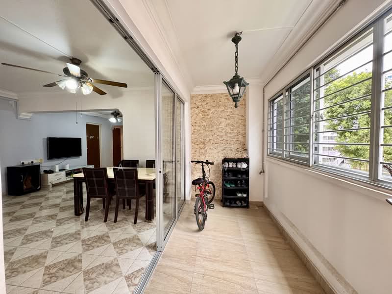 No extension 10mins walk to MRT 5rm Flat with 4 Bedrooms in District 19 Hougang, , 4 Bedrooms, 1,303 sqft, HDB Flat For Sale, by Allen Wee, 500093400 - Dining Room - PropertyGuru.com.sg