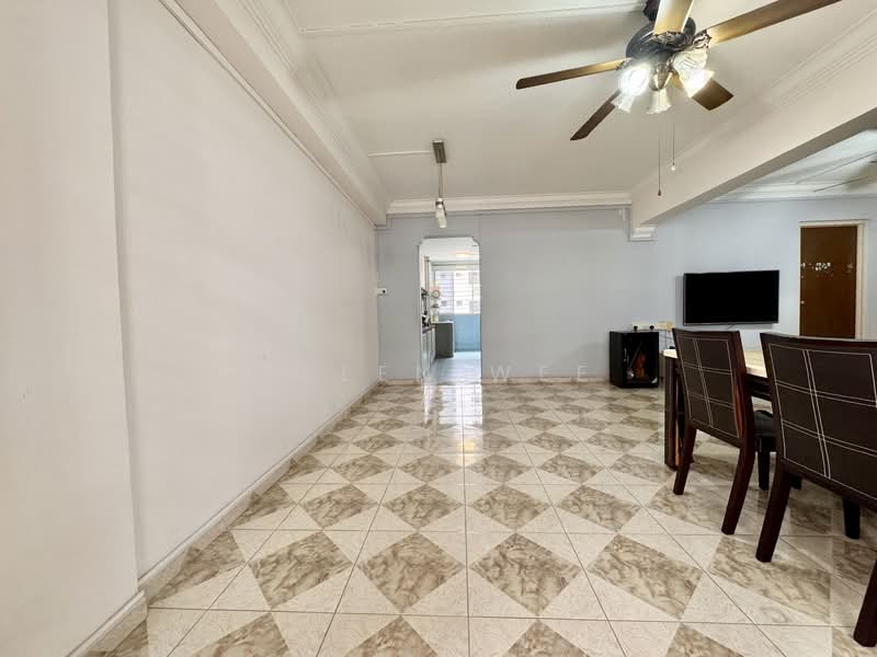 No extension 10mins walk to MRT 5rm Flat with 4 Bedrooms in District 19 Hougang, , 4 Bedrooms, 1,303 sqft, HDB Flat For Sale, by Allen Wee, 500093400 - Living Room - PropertyGuru.com.sg