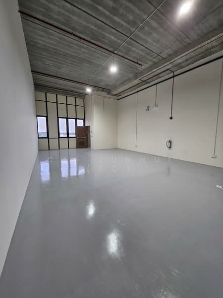 Stellar @ Tampines, 12 Tampines North Drive 4, Pasir Ris / Tampines, 1,215 sqft, Factory / Workshop (B2) For Rent, by Cai Junhui (Ed), 500093409 - Interior - CommercialGuru.com.sg