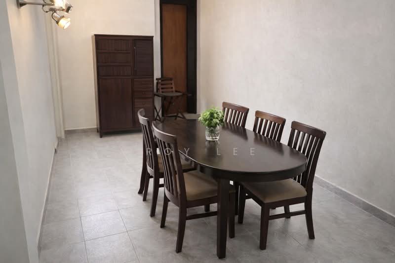 367 Woodlands Avenue 5 HDB Flat For Sale at S$ 838,000 | PropertyGuru Singapore - Dining Room