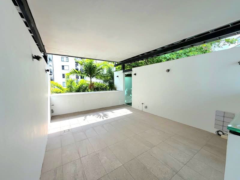 Jalan Elok Terraced House For Sale at S$ 6,900,000 | PropertyGuru Singapore - Balcony