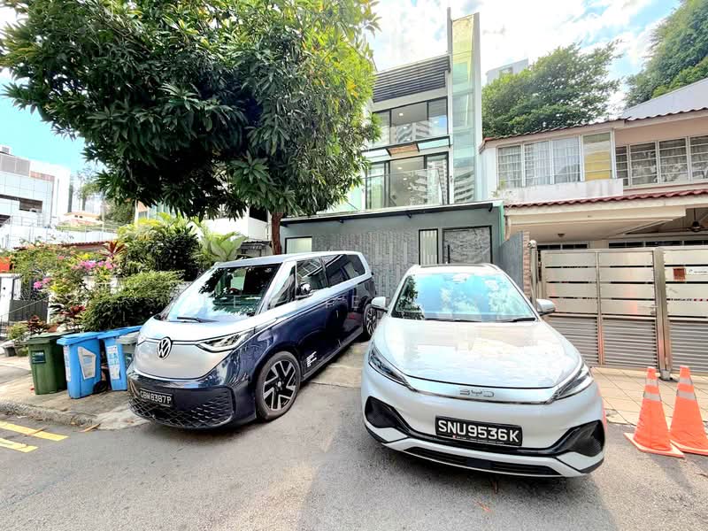 Jalan Elok Terraced House For Sale at S$ 6,900,000 | PropertyGuru Singapore - Exterior