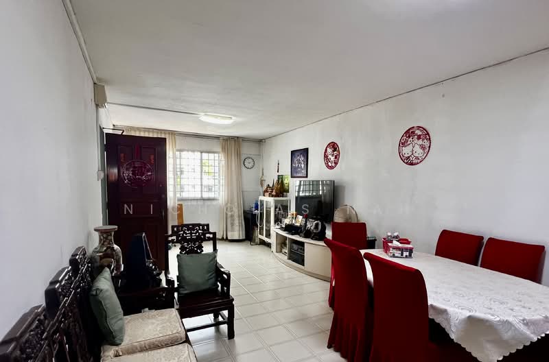 224 Serangoon Avenue 4, 224 Serangoon Avenue 4, 3 Bedrooms, 1,001 sqft, HDB Flat For Sale, by Nicholas Nah, 500093432 - Living Room - PropertyGuru.com.sg