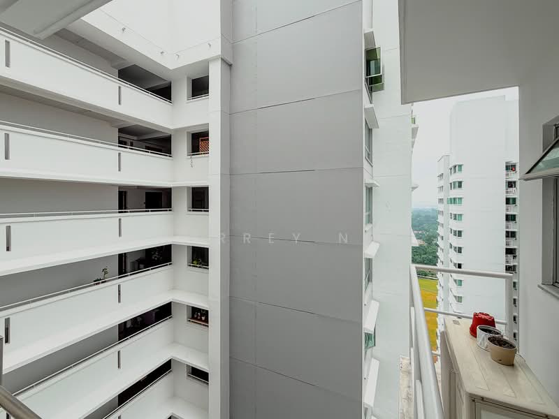 130A Lorong 1 Toa Payoh HDB Flat For Sale at S$ 880,000 | PropertyGuru Singapore - Exterior