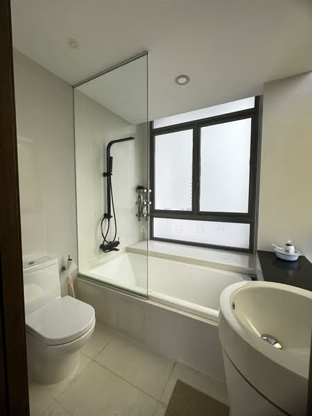 Ascentia Sky, 3 Alexandra View, Room Rental, 350 sqft, Apartment For Rent, by Guna Goh, 500093441 - Bathroom - PropertyGuru.com.sg