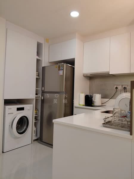 Ripple Bay Condominium For Sale at S$ 1,180,000 | PropertyGuru Singapore - Kitchen