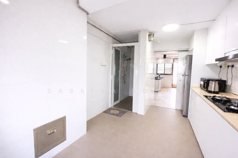 66 Circuit Road HDB Flat For Sale at S$ 380,000 | PropertyGuru Singapore - Kitchen