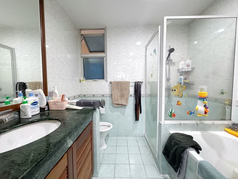 Northoaks Condominium For Sale at S$ 1,250,000 | PropertyGuru Singapore - Bathroom