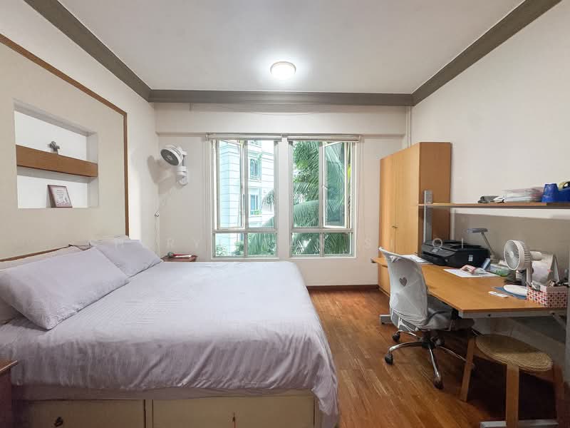 Northoaks Condominium For Sale at S$ 1,250,000 | PropertyGuru Singapore - Bedroom