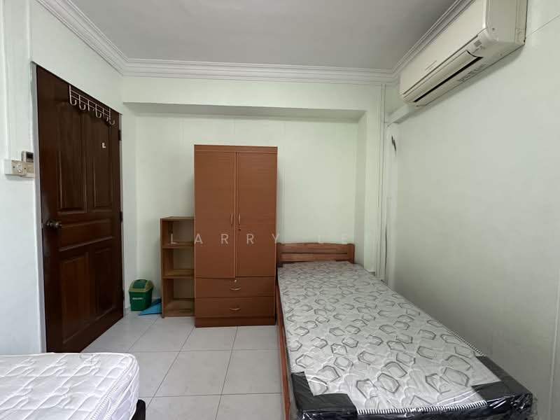 446 Choa Chu Kang Avenue 4, 446 Choa Chu Kang Avenue 4, Room Rental, 200 sqft, HDB Flat For Rent, by Larry Lee, 500093452 - Bedroom - PropertyGuru.com.sg