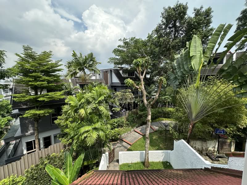 Villa Des Flores Condominium For Sale at S$ 3,880,000 | PropertyGuru Singapore