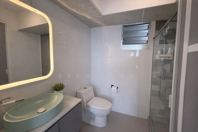228A Ang Mo Kio Street 23 HDB Flat For Sale at S$ 1,250,000 | PropertyGuru Singapore - Bathroom