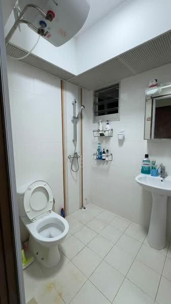 470A Upper Serangoon Crescent, 470A Upper Serangoon Crescent, Room Rental, 150 sqft, HDB Flat For Rent, by Karyn Foo, 500093474 - Bathroom - PropertyGuru.com.sg