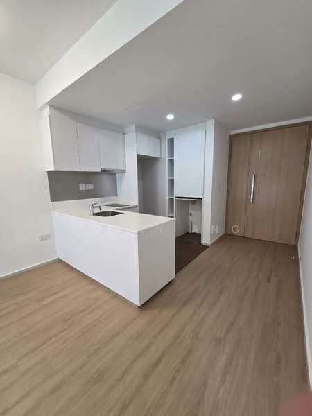 Ripple Bay, 10 Pasir Ris Link, 2 Bedrooms, 775 sqft, Condominium For Rent, by Fabian Ang, 500093479 - Kitchen - PropertyGuru.com.sg
