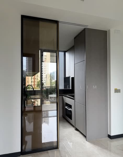 Perfect Ten Condominium For Sale at S$ 2,599,000 | PropertyGuru Singapore - Kitchen