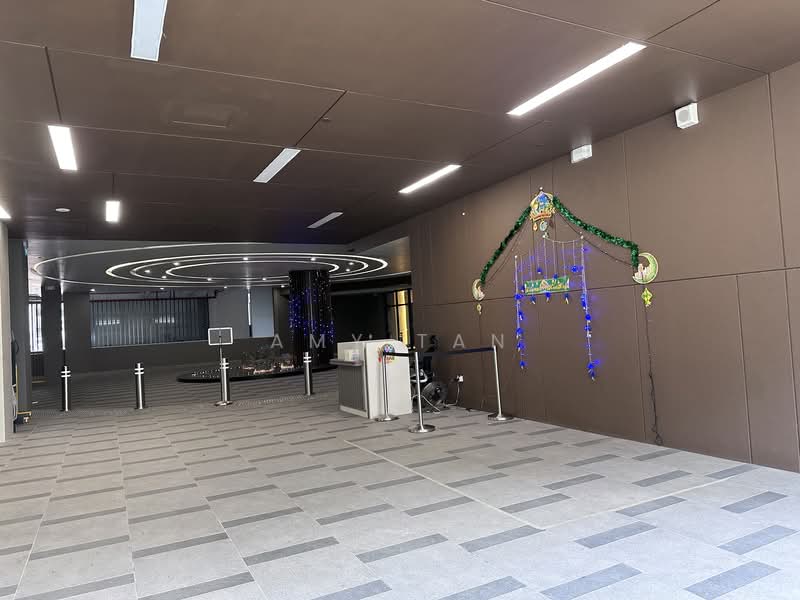 Sky Eden @ Bedok, 1 Bedok Central, 1,044 sqft, Food & Beverage For Sale, by Amy Tan, 500093492 - Entrance - CommercialGuru.com.sg