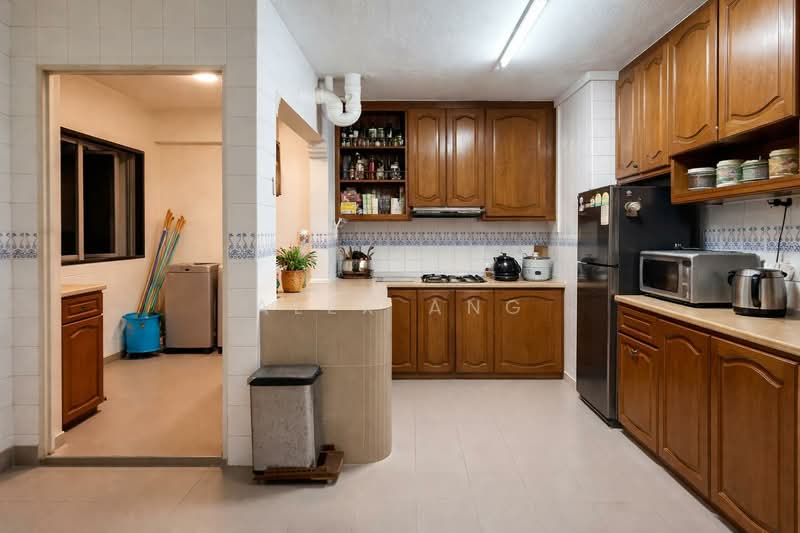 656 Jalan Tenaga HDB Flat For Sale at S$ 893,000 | PropertyGuru Singapore - Kitchen