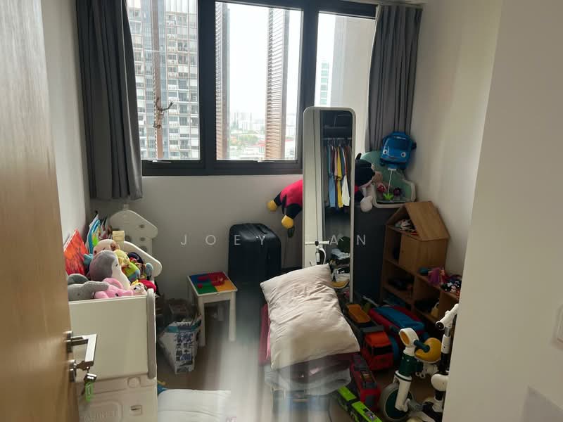 Midwood, 8 Hillview Rise, 2 Bedrooms, 700 sqft, Condominium For Rent, by Joey Tan, 500093516 - PropertyGuru.com.sg