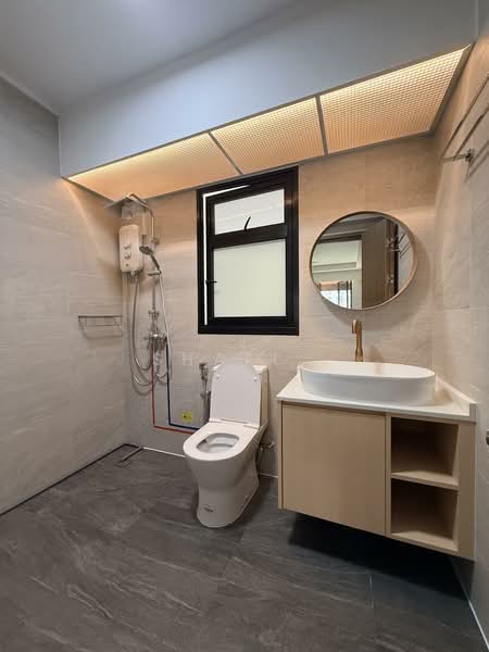 114A Plantation Crescent, 114A Plantation Crescent, 2 Bedrooms, 1,200 sqft, HDB Flat For Rent, by Shafi ., 500093526 - Master Room Bathroom - PropertyGuru.com.sg