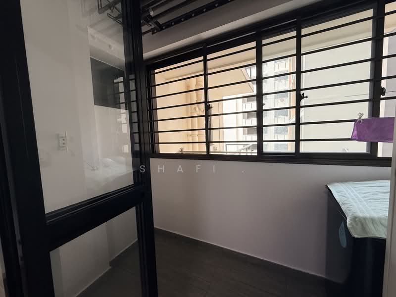 114A Plantation Crescent, 114A Plantation Crescent, 2 Bedrooms, 1,200 sqft, HDB Flat For Rent, by Shafi ., 500093526 - Yard Area - PropertyGuru.com.sg