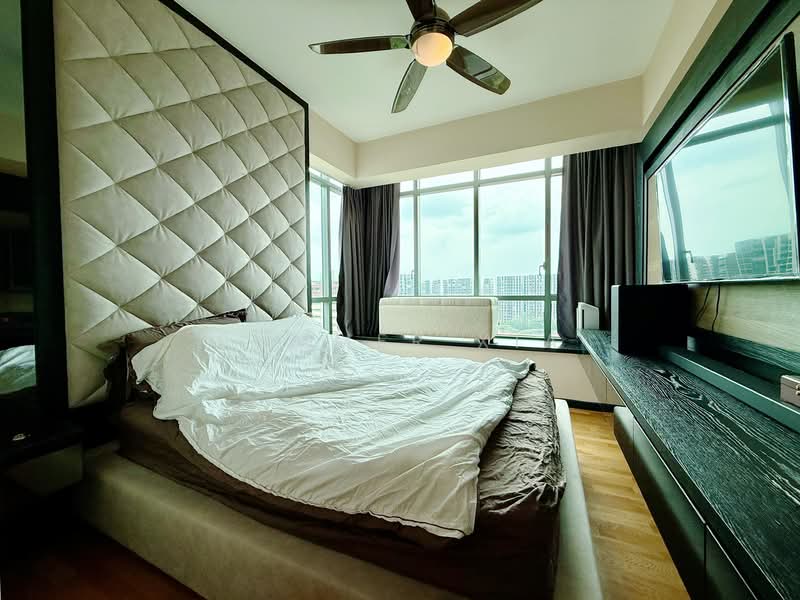 Oasis Garden Condominium For Sale at S$ 1,688,888 | PropertyGuru Singapore - Bedroom