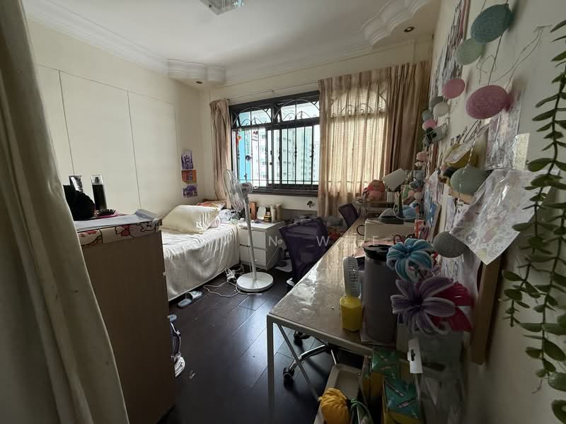 963 Hougang Avenue 9 HDB Flat For Sale at S$ 800,000 | PropertyGuru Singapore - Bedroom
