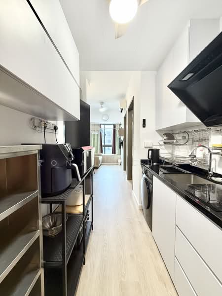 Sycamore Tree, 2 Fowlie Road, 2 Bedrooms, 420 sqft, Apartment For Rent, by Ronald Chye, 500093546 - Kitchen - PropertyGuru.com.sg