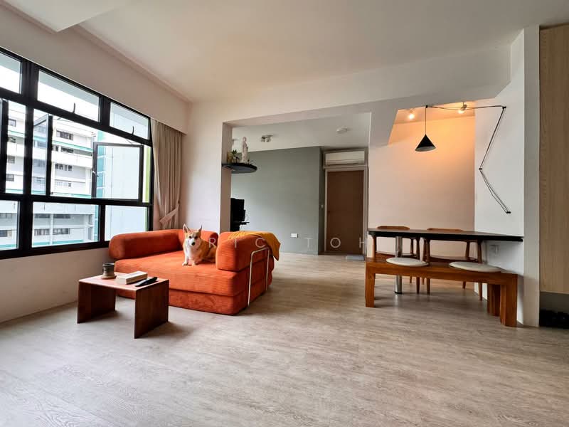 547B Bedok North Avenue 1 HDB Flat For Sale at S$ 655,000 | PropertyGuru Singapore - Living Room