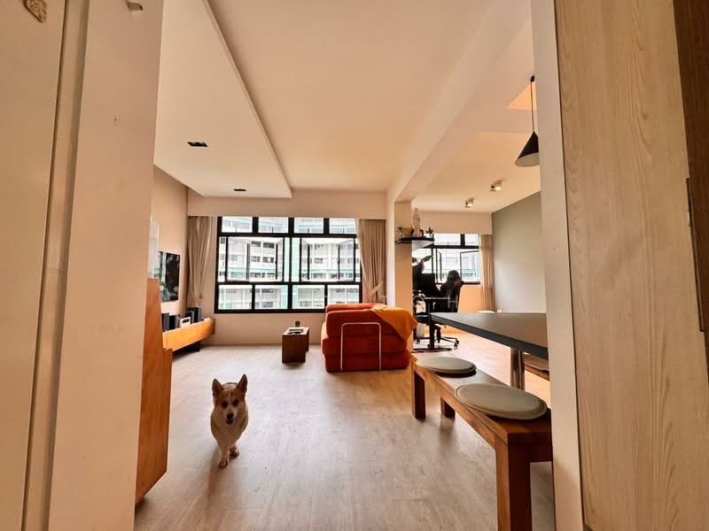 547B Bedok North Avenue 1 HDB Flat For Sale at S$ 655,000 | PropertyGuru Singapore - Living Room