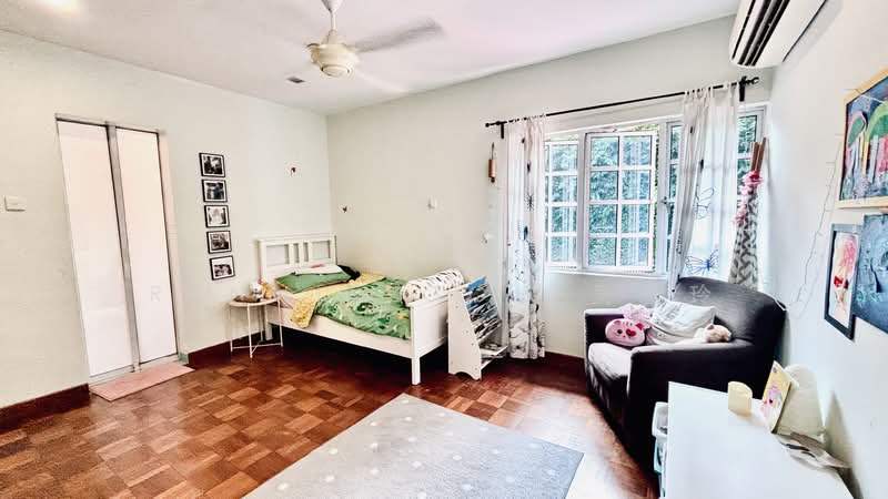 Sunset way, Sunset Way, 6 Bedrooms, 4,500 sqft, Detached House For Rent, by Rennie Goh 吴蕊玲, 500093562 - Bedroom - PropertyGuru.com.sg