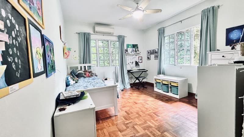 Sunset way, Sunset Way, 6 Bedrooms, 4,500 sqft, Detached House For Rent, by Rennie Goh 吴蕊玲, 500093562 - Bedroom - PropertyGuru.com.sg