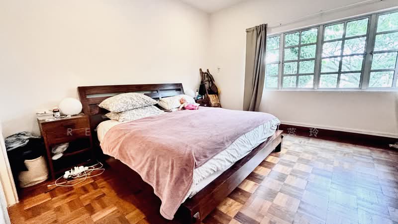 Sunset way, Sunset Way, 6 Bedrooms, 4,500 sqft, Detached House For Rent, by Rennie Goh 吴蕊玲, 500093562 - Bedroom - PropertyGuru.com.sg