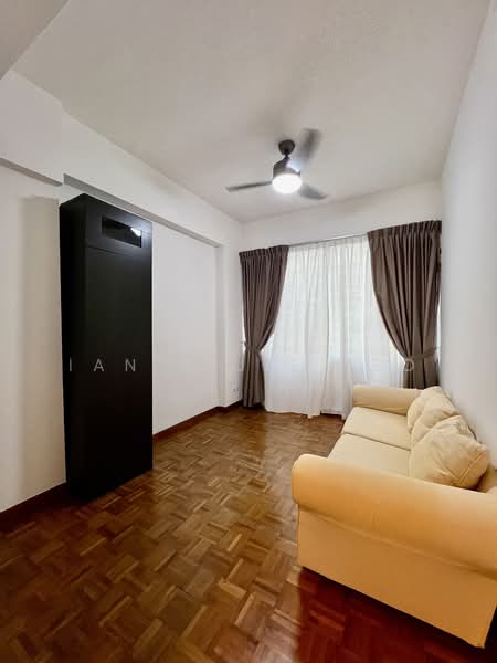 Bukit Regency, 11 Upper Bukit Timah View, 4 Bedrooms, 1,647 sqft, Condominium For Rent, by Ian Yijie Teo, 500093563 - Bedroom 4 - PropertyGuru.com.sg