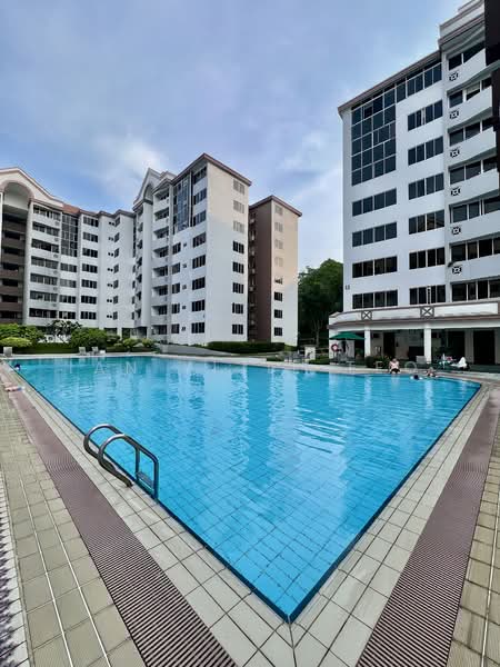 Bukit Regency, 11 Upper Bukit Timah View, 4 Bedrooms, 1,647 sqft, Condominium For Rent, by Ian Yijie Teo, 500093563 - Exterior - PropertyGuru.com.sg