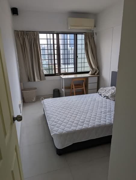 People's Park Complex, 1 Park Road, Room Rental, 150 sqft, Apartment For Rent, by Joelle Ng, 500093565 - Bedroom - PropertyGuru.com.sg
