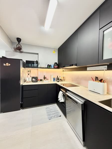 222A Mount Vernon Road, 222A Mount Vernon Road, 3 Bedrooms, 1,001 sqft, HDB Flat For Rent, by Ronald Chye, 500093573 - Kitchen - PropertyGuru.com.sg