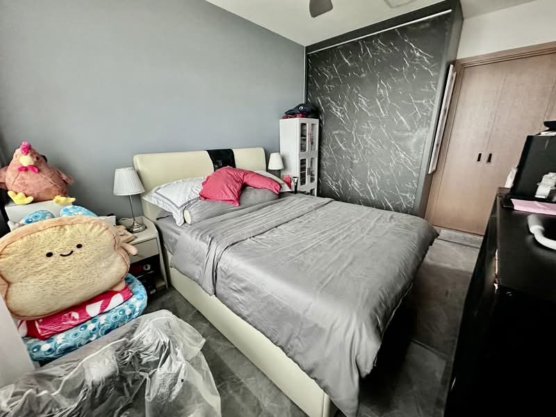 421B Northshore Drive HDB Flat For Sale at S$ 1,000,000 | PropertyGuru Singapore - Bedroom