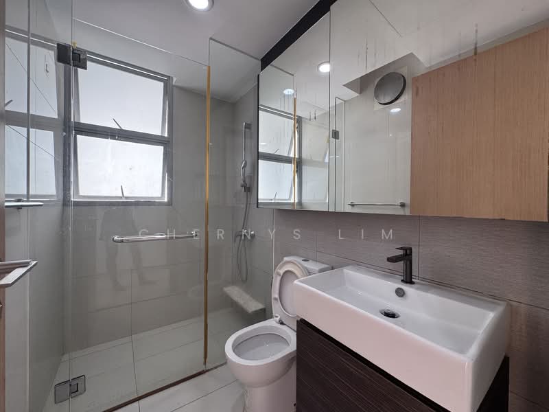 Prive, 33 Punggol Field, 2 Bedrooms, 818 sqft, Executive Condominium For Rent, by Chernys Lim, 500093584 - Bathroom - PropertyGuru.com.sg