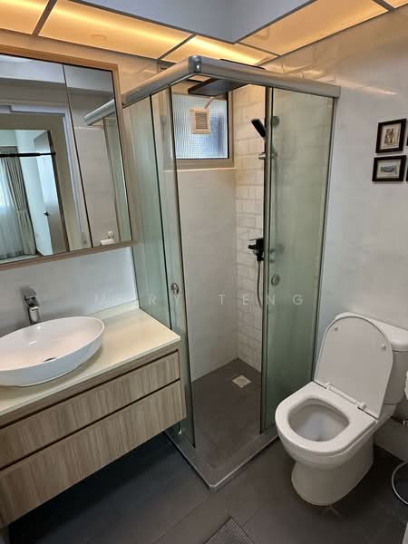10B Bendemeer Road HDB Flat For Sale at S$ 1,190,000 | PropertyGuru Singapore - Bathroom